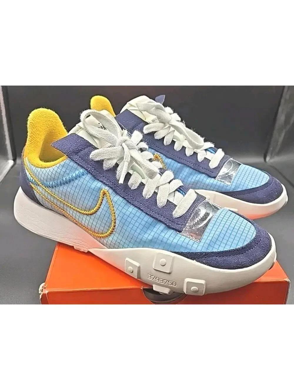 Women’s Nike Waffle Racer 2X Size 8 Blue And Gold EUC DC4467-400 w/ Box +++ - Picture 2 of 9